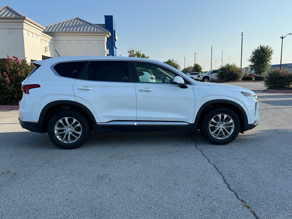 2019 Hyundai SANTA FE SE