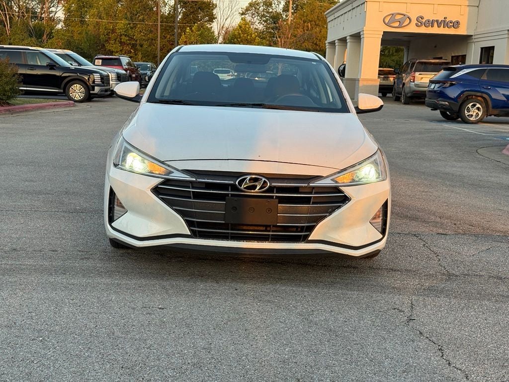 2019 Hyundai ELANTRA SE
