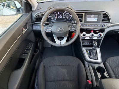 2019 Hyundai ELANTRA SE