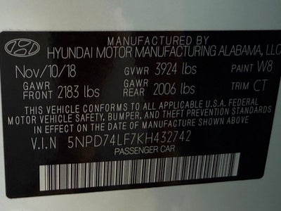 2019 Hyundai ELANTRA SE