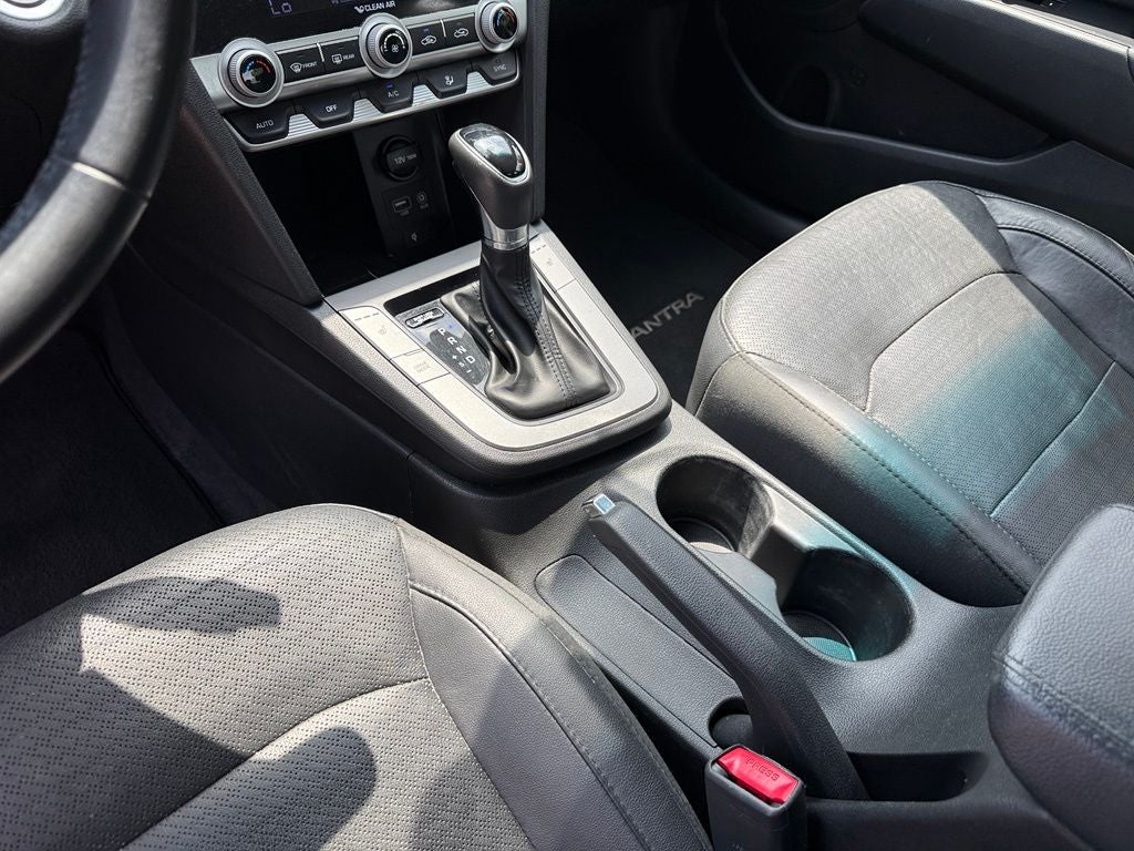 2019 Hyundai ELANTRA Limited