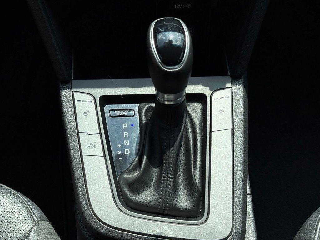2019 Hyundai ELANTRA Limited