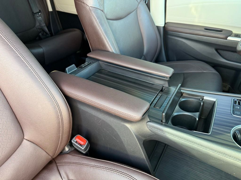2024 Toyota Sienna Platinum 7 Passenger