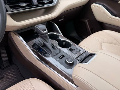 2022 Toyota Highlander Platinum