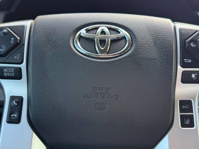 2018 Toyota Tundra SR5 - 4WD / LIFTED! / CLEAN CARFAX