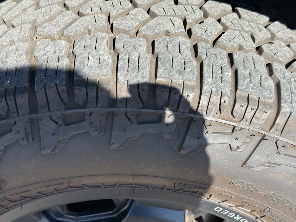 2023 Toyota Tundra Hybrid TRD Pro - 4WD / PANORAMIC SUNROOF