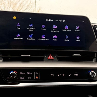 2025 Kia Sportage EX LOW MILEAGE