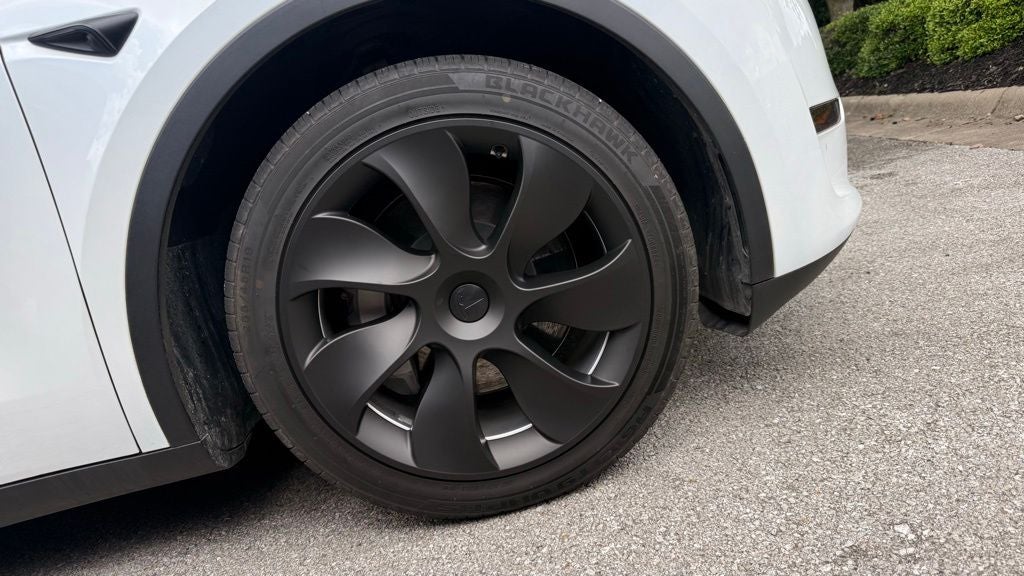 2024 Tesla Model Y Long Range CLEAN CARFAX