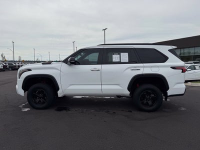 2024 Toyota Sequoia TRD Pro - 4WD / PANORAMIC SUNROOF / CLEAN CARFAX