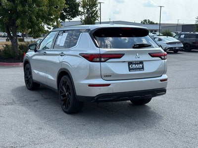 2022 Mitsubishi Outlander Black Edition