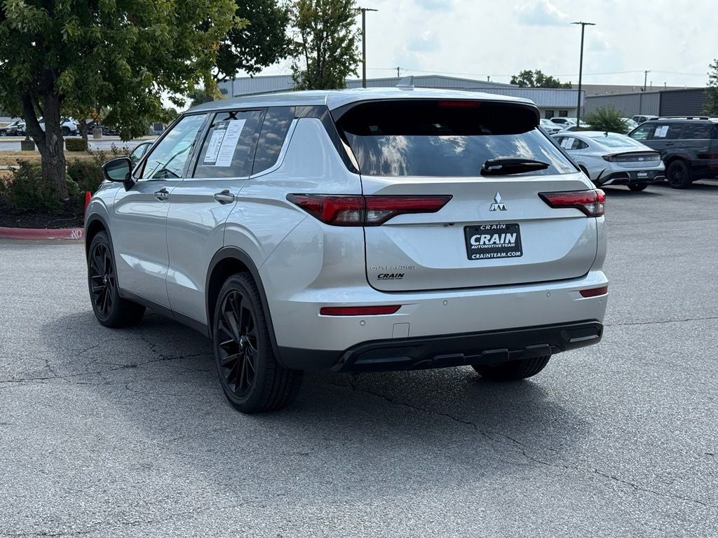 2022 Mitsubishi Outlander Black Edition