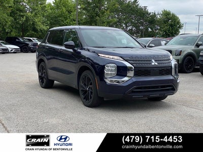 2022 Mitsubishi Outlander SE