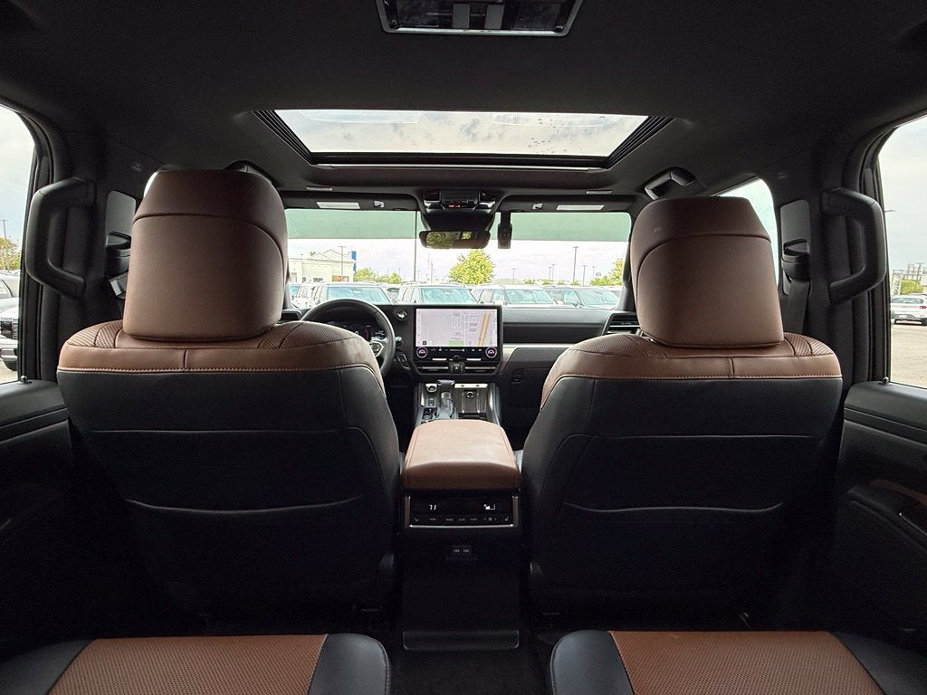 2026 Lexus GX 550 Premium+ - LIFTED! / 4WD / SUNROOF / CAPTAIN'S CHAIRS