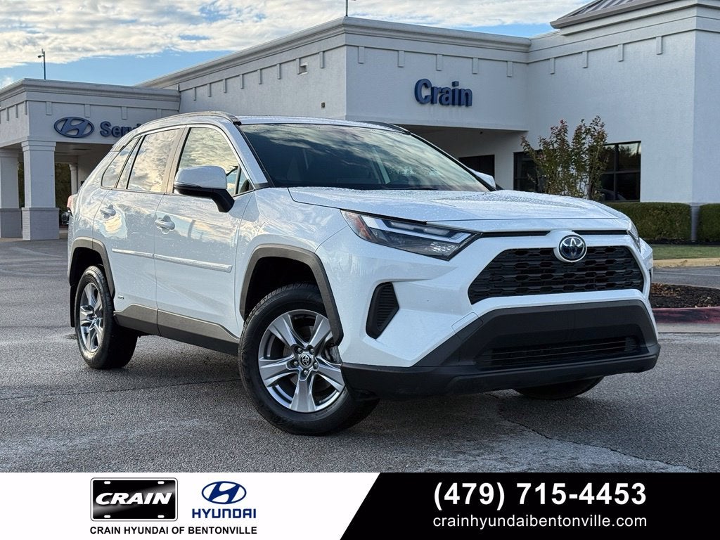 2022 Toyota RAV4 Hybrid XLE - AWD | SUNROOF | CLEAN CARFAX
