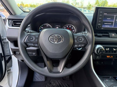 2022 Toyota RAV4 Hybrid XLE - AWD | SUNROOF | CLEAN CARFAX