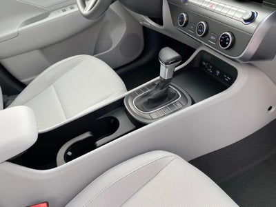 2026 Hyundai KONA SE FWD