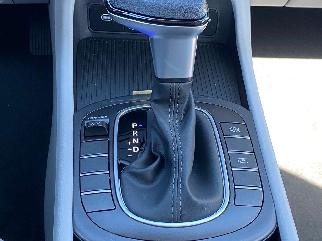 2026 Hyundai KONA SE FWD