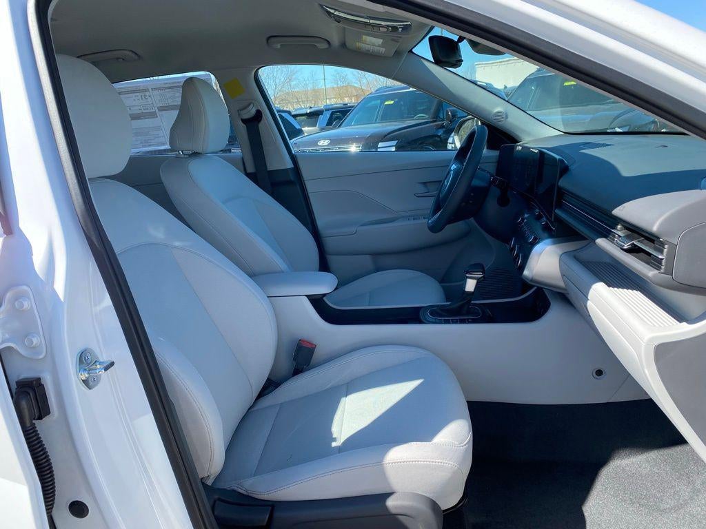 2026 Hyundai KONA SE FWD