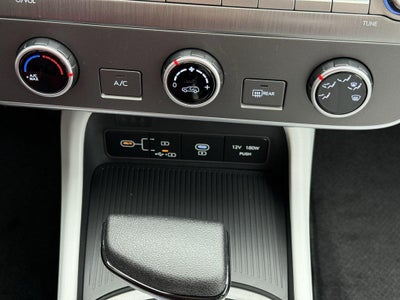 2026 Hyundai KONA SE FWD