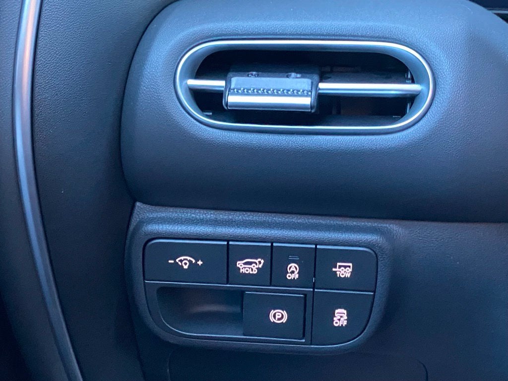 2027 Hyundai PALISADE SEL 7 Passenger