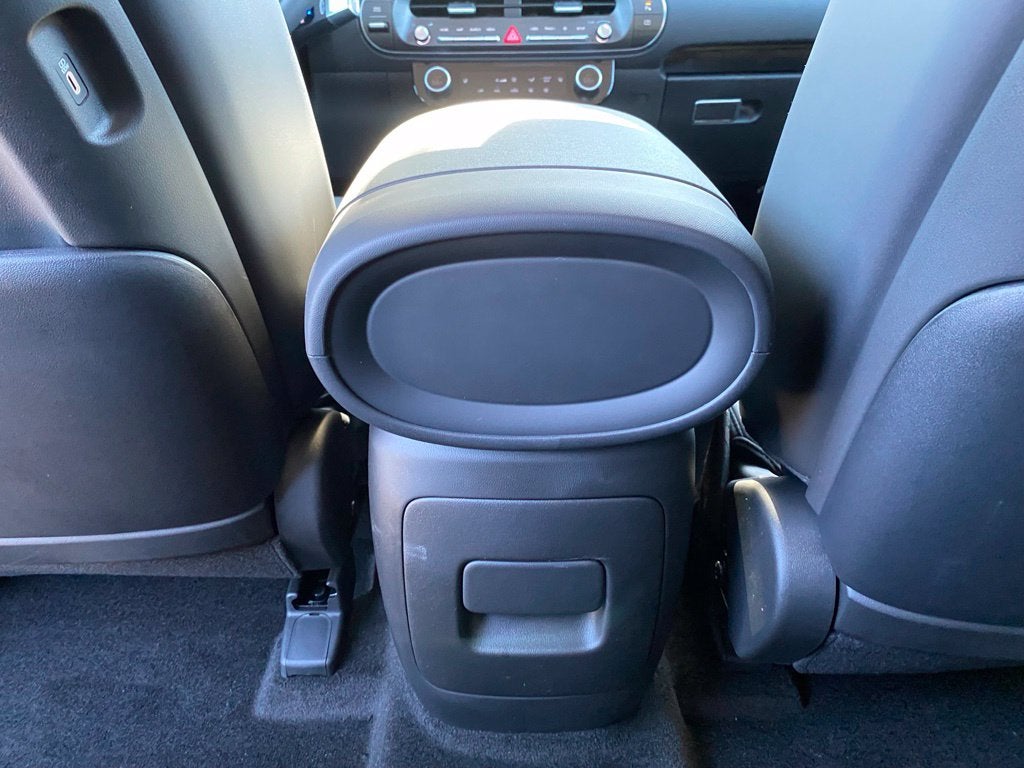 2027 Hyundai PALISADE SEL 7 Passenger