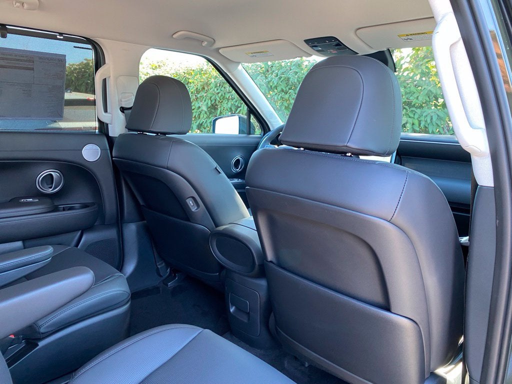 2027 Hyundai PALISADE SEL 7 Passenger