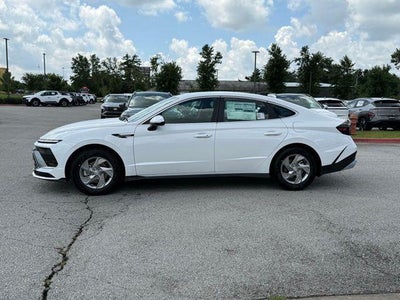 2025 Hyundai SONATA SE