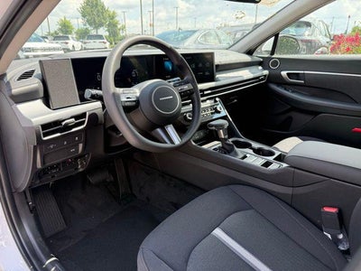 2025 Hyundai SONATA SE
