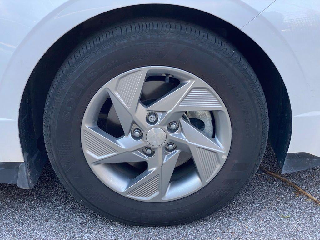 2025 Hyundai SONATA SE