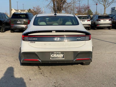 2025 Hyundai SONATA SE