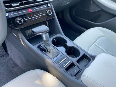 2025 Hyundai SONATA SE