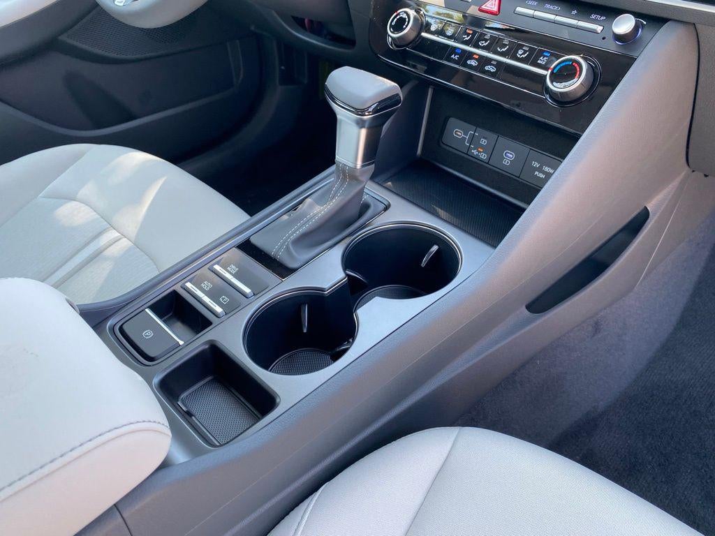 2025 Hyundai SONATA SE