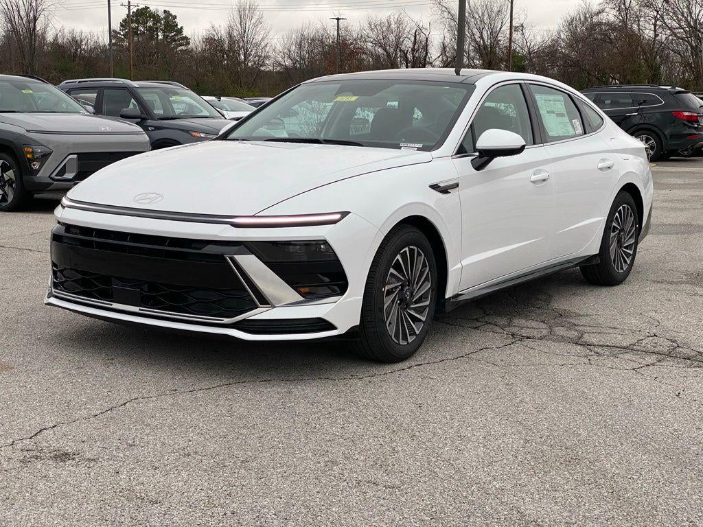 2026 Hyundai SONATA HYBRID SEL