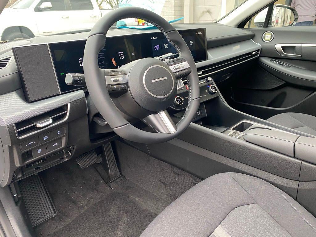 2026 Hyundai SONATA HYBRID SEL