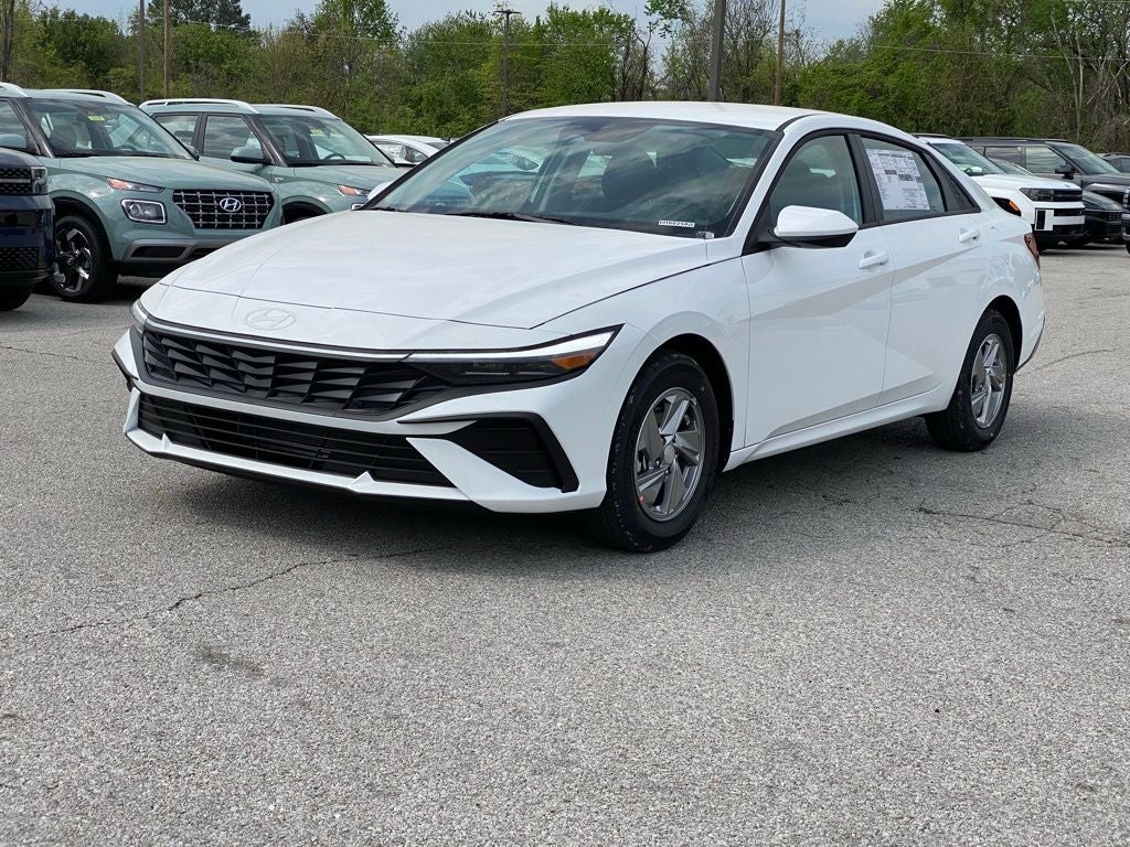 2026 Hyundai ELANTRA SE