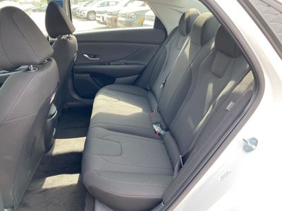 2026 Hyundai ELANTRA SE