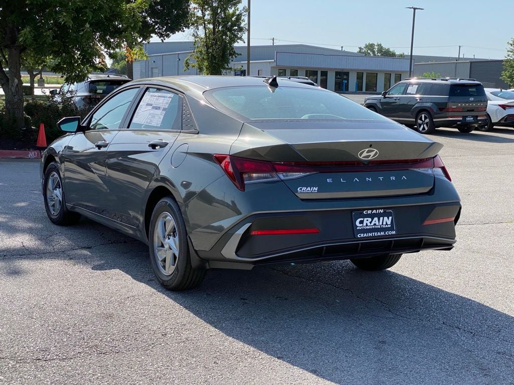 2026 Hyundai ELANTRA SE