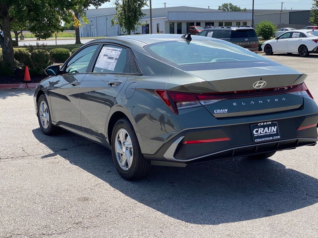 2026 Hyundai ELANTRA SE