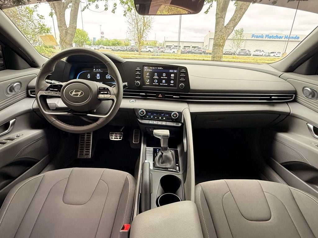 2025 Hyundai ELANTRA SEL Sport