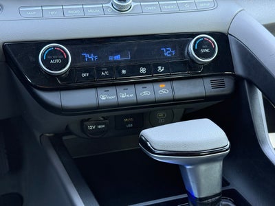 2024 Hyundai ELANTRA SEL ONE OWNER CAR FAX