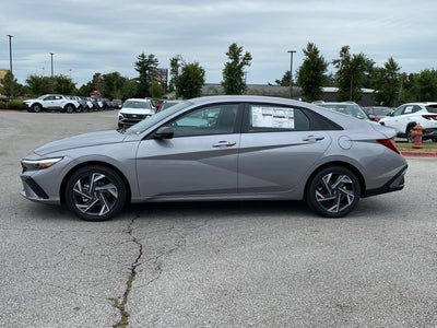 2025 Hyundai ELANTRA HYBRID SEL Sport