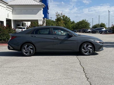 2025 Hyundai ELANTRA HYBRID SEL Sport