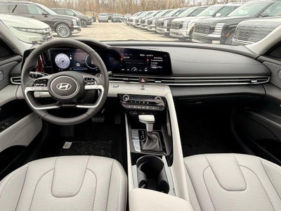 2025 Hyundai ELANTRA Limited