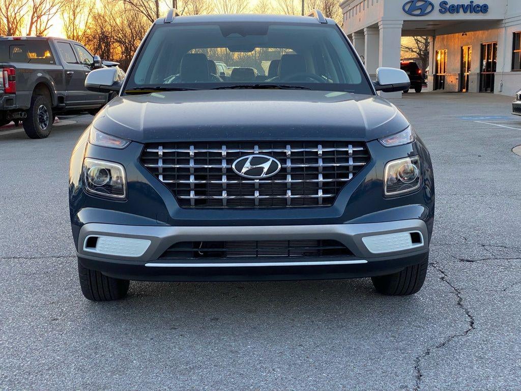 2026 Hyundai VENUE SEL W/Two-Tone Roof