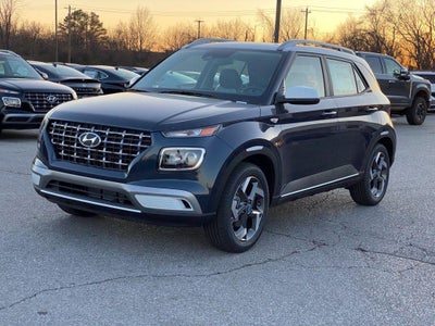2026 Hyundai VENUE SEL W/Two-Tone Roof