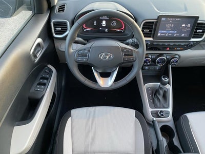 2025 Hyundai VENUE SEL