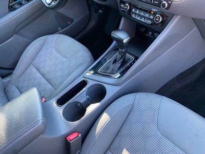 2022 Kia Niro LXS NICE CAR