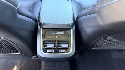 2018 Volvo XC90 T6 Momentum
