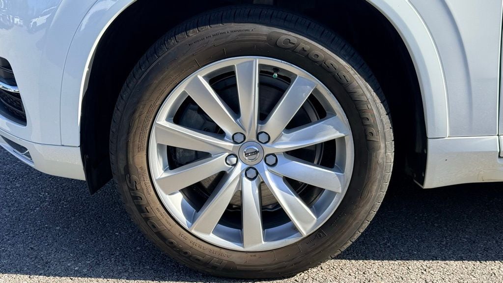 2018 Volvo XC90 T6 Momentum