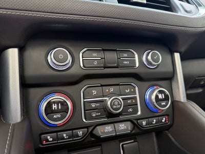 2022 GMC Yukon SLT moon roof/capt seats